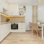 Stylowe Z Parkingiem I Balkonem W Kolobrzegu By Renters Apartment *