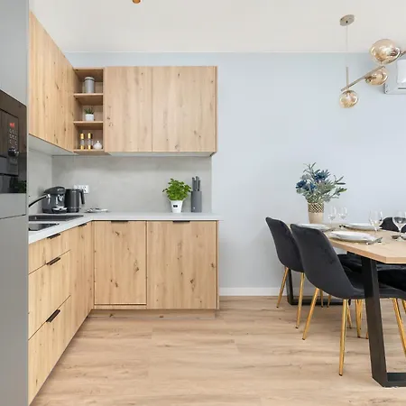 Stylowe Z Parkingiem I Balkonem W Kołobrzegu By Renters Kołobrzeg