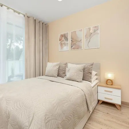 Stylowe Z Parkingiem I Balkonem W Kołobrzegu By Renters Kołobrzeg