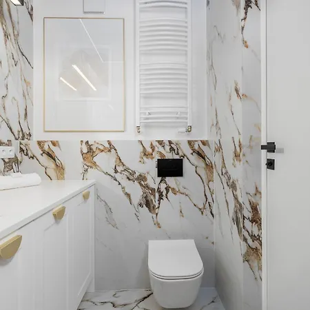 Stylowe Z Parkingiem I Balkonem W Kolobrzegu By Renters * コウォブジェク