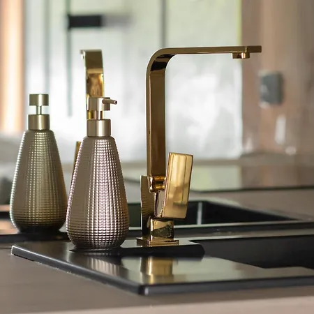 Stylowe Z Parkingiem I Balkonem W Kolobrzegu By Renters * コウォブジェク